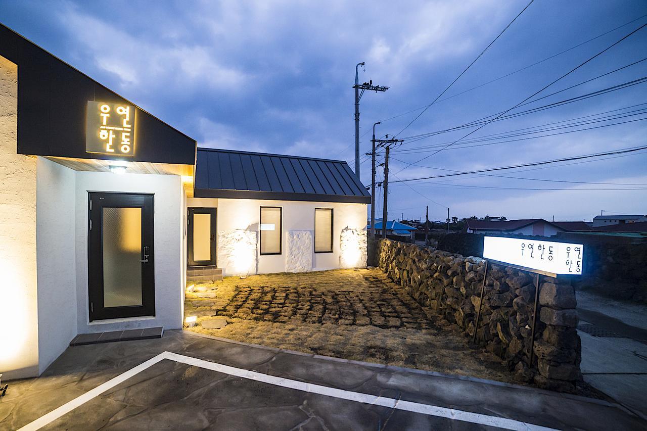 Wooyeon Handong Pension Jeju Exterior photo